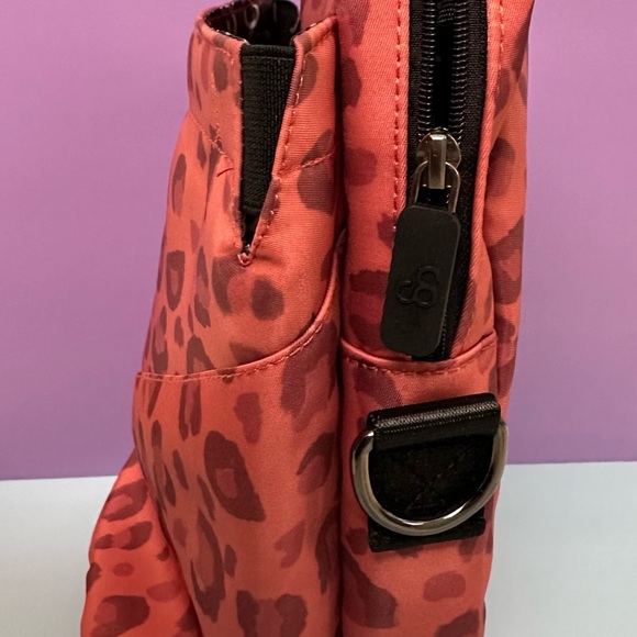 Water Bottle Sling with a Pouch - Picture 4 of 4